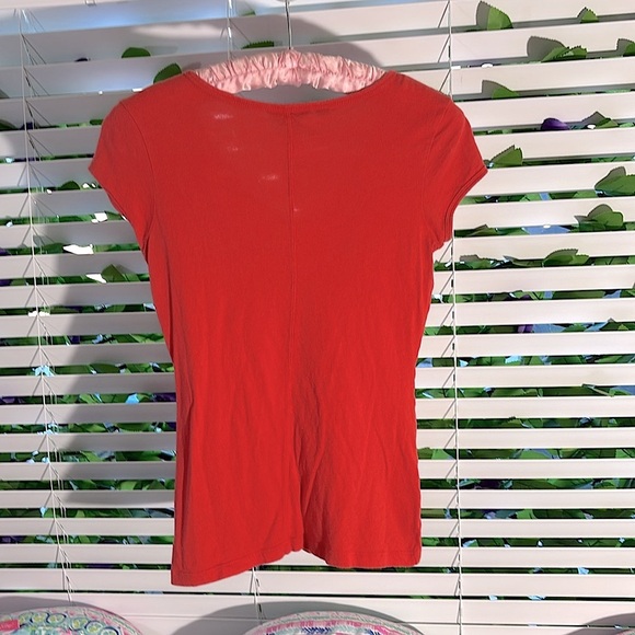 Guess orange tee with white logo ? GUESS front - Picture 3 of 6